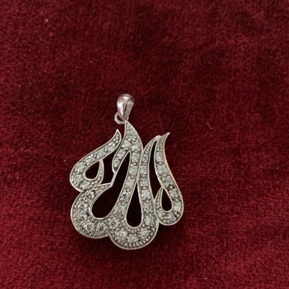 🆕 Sterling Silver 925 pendant